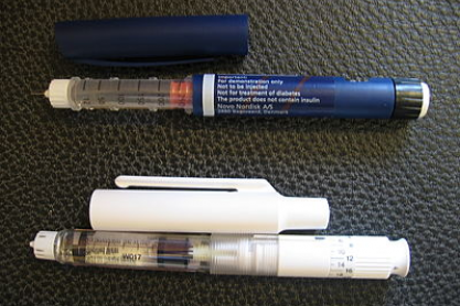 Insulin pens can be used to administer a single dose. They are used by 95%  of European diabetic patients.